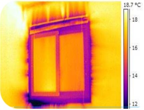 présence d'entrée d'air froid à l'intérieur du bâtiment, dû à un défaut d'étanchéïté de la menuiserie